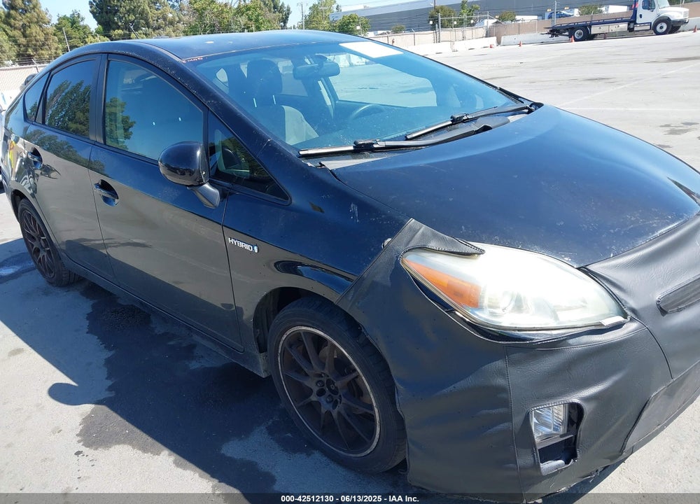 2011 TOYOTA PRIUS TWO VIN: JTDKN3DUXB0252169