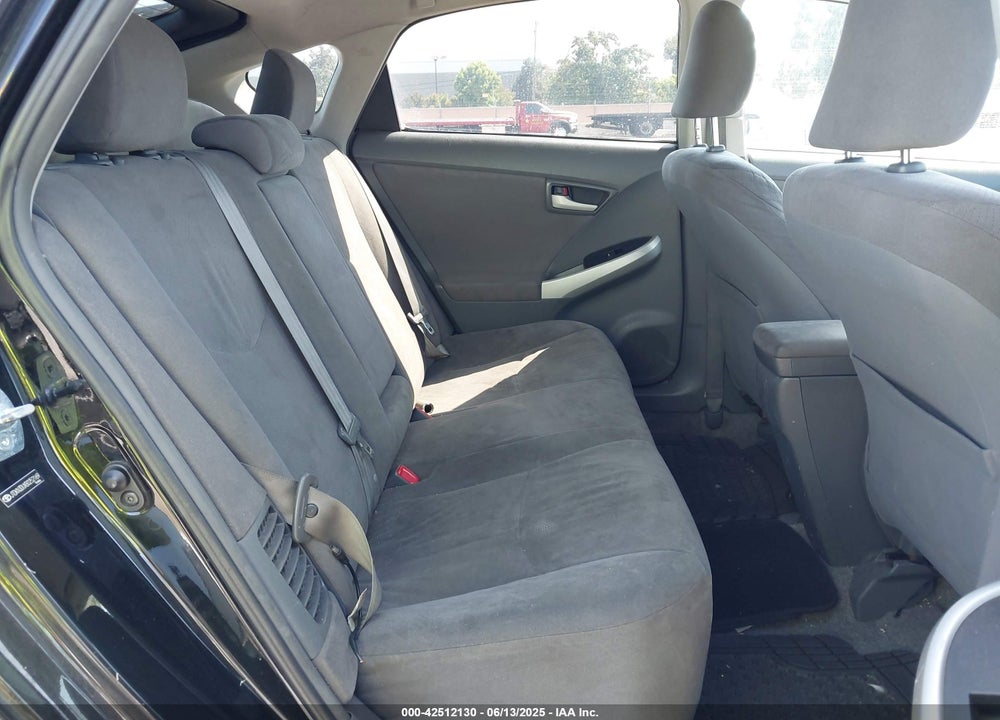 2011 TOYOTA PRIUS TWO VIN: JTDKN3DUXB0252169