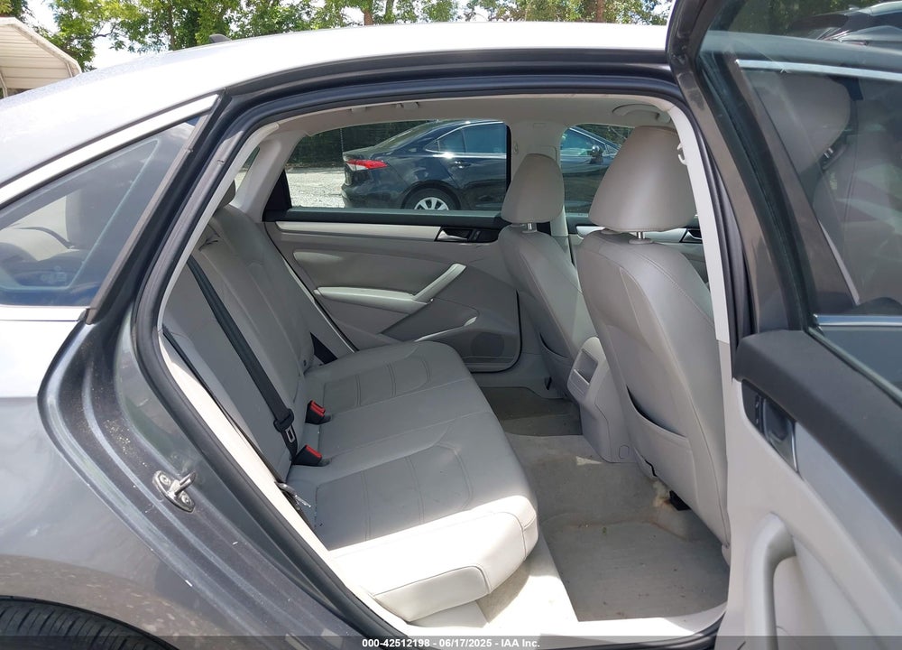 2012 VOLKSWAGEN PASSAT VIN: 1VWBN7A33CC103831