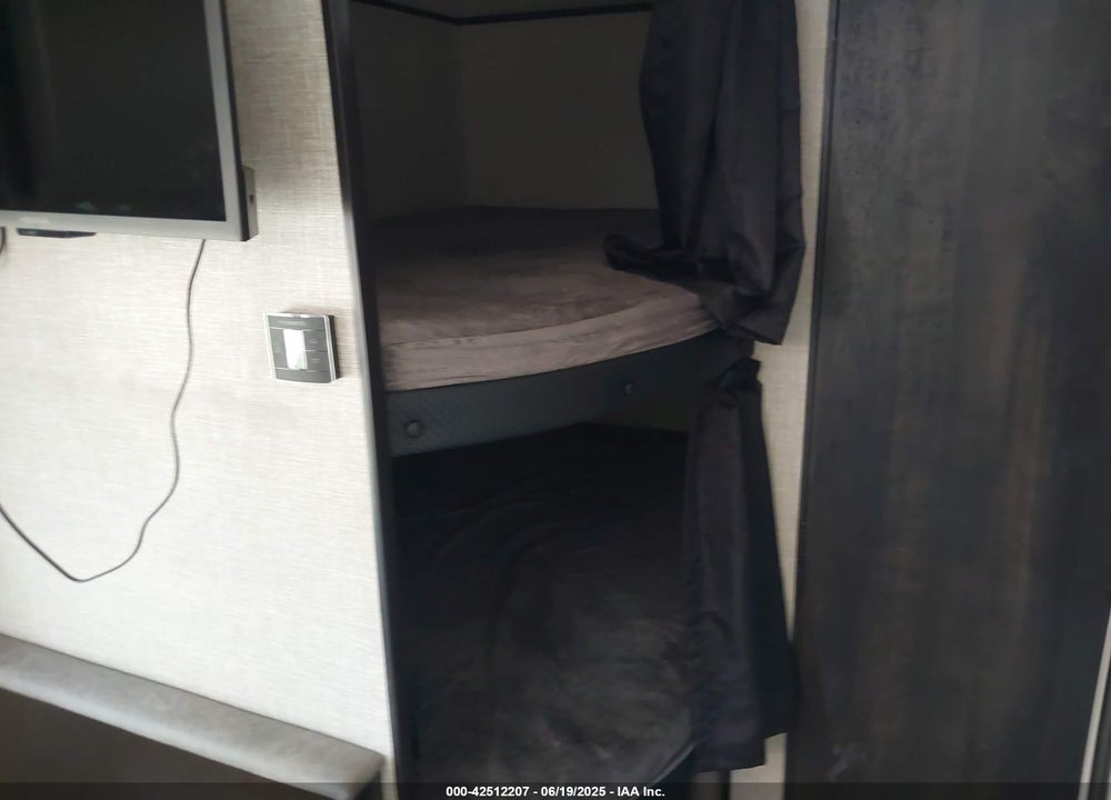 2022 JAYCO JAYFL184BH VIN: 1UJBJ0BN5N17V2308