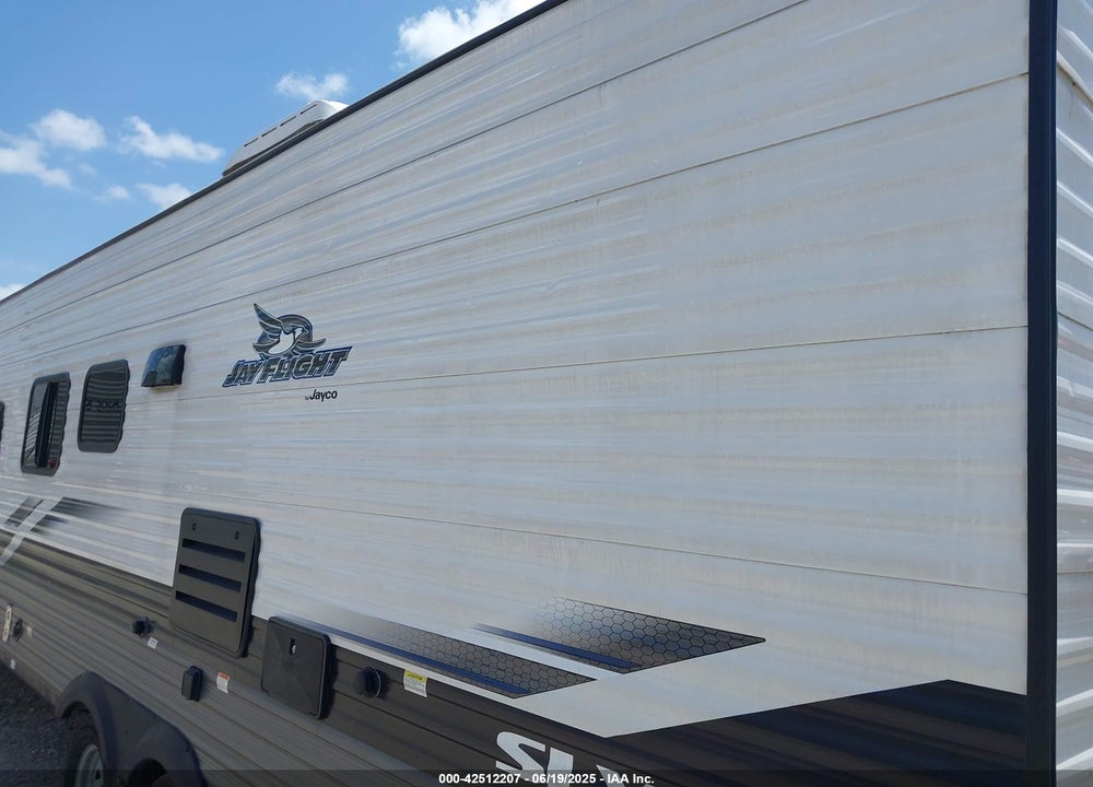 2022 JAYCO JAYFL184BH VIN: 1UJBJ0BN5N17V2308