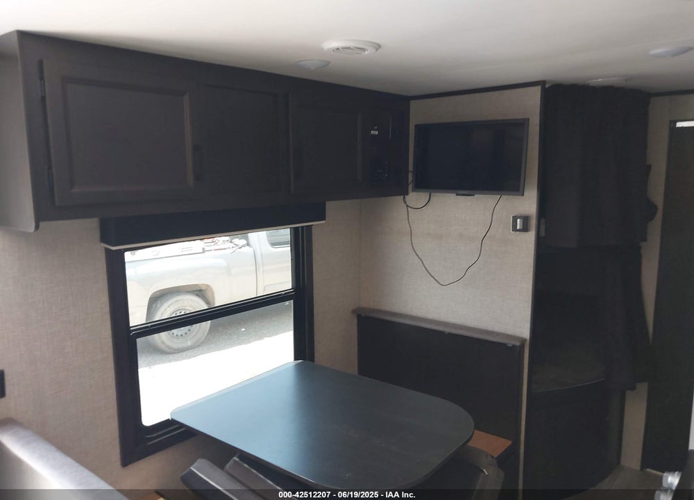 2022 JAYCO JAYFL184BH VIN: 1UJBJ0BN5N17V2308