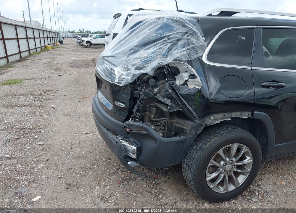 2019 JEEP CHEROKEE VIN: 1C4PJLLX9KD333220