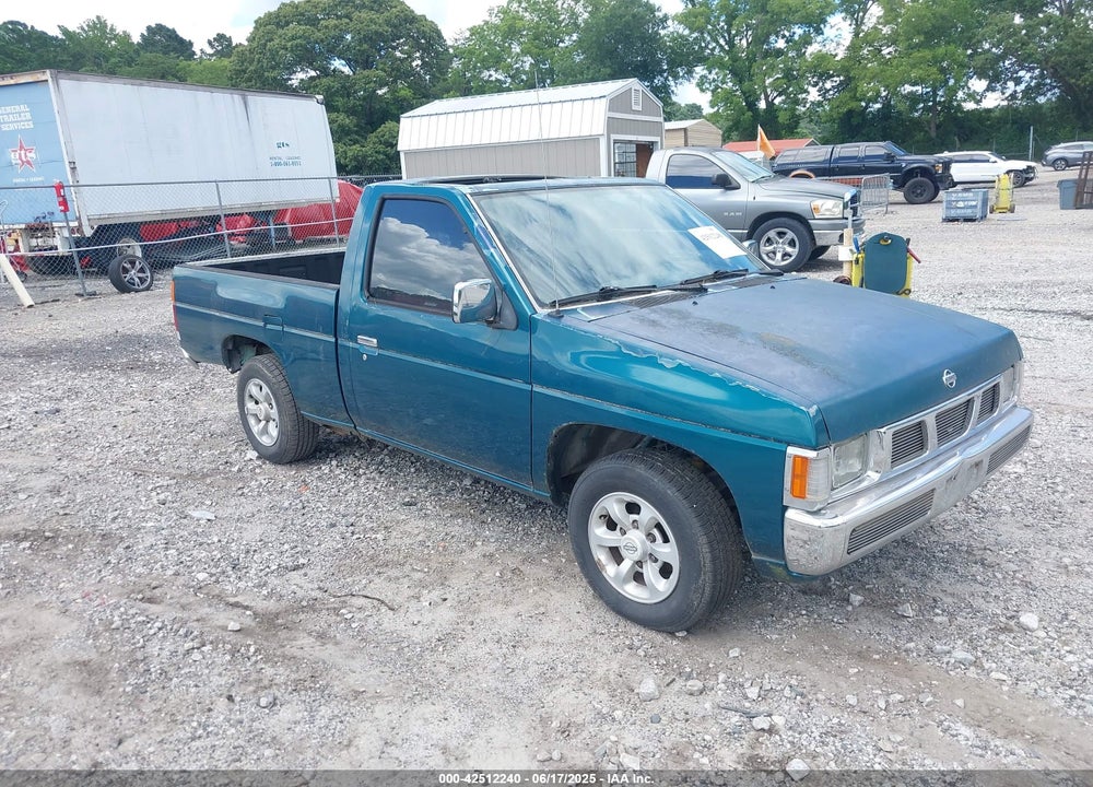 1996 NISSAN TRUCK XE VIN: 1N6SD11S2TC373561
