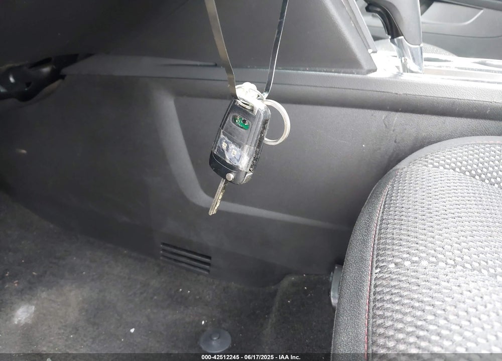 2017 CHEVROLET EQUINOX VIN: 2GNALBEK4H1614395