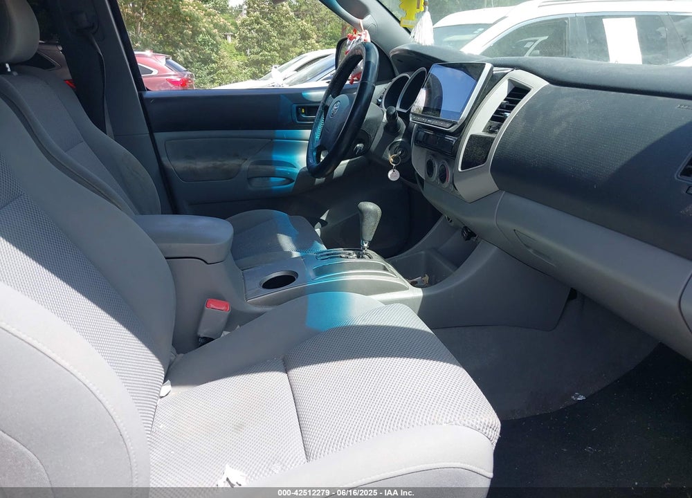 2005 TOYOTA TACOMA PRERUNNER V6 VIN: 5TEJU62N35Z117602