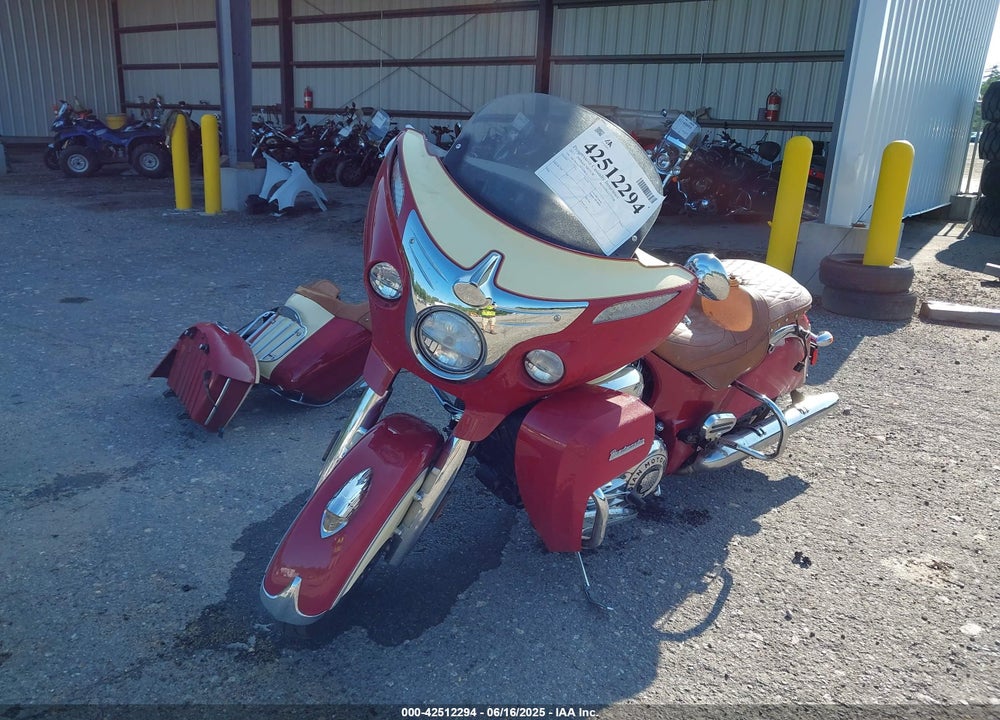 2015 INDIAN MOTORCYCLE CO. ROADMASTER VIN: 56KTRAAA3F3324612