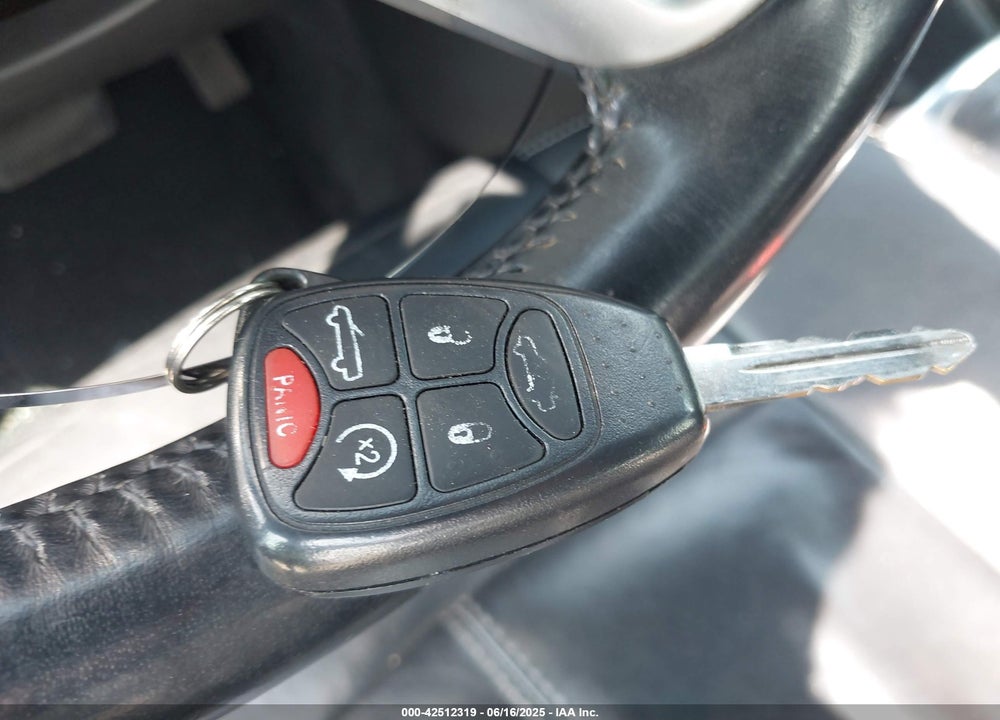 2014 CHRYSLER 200 VIN: 1C3BCBFG2EN156877