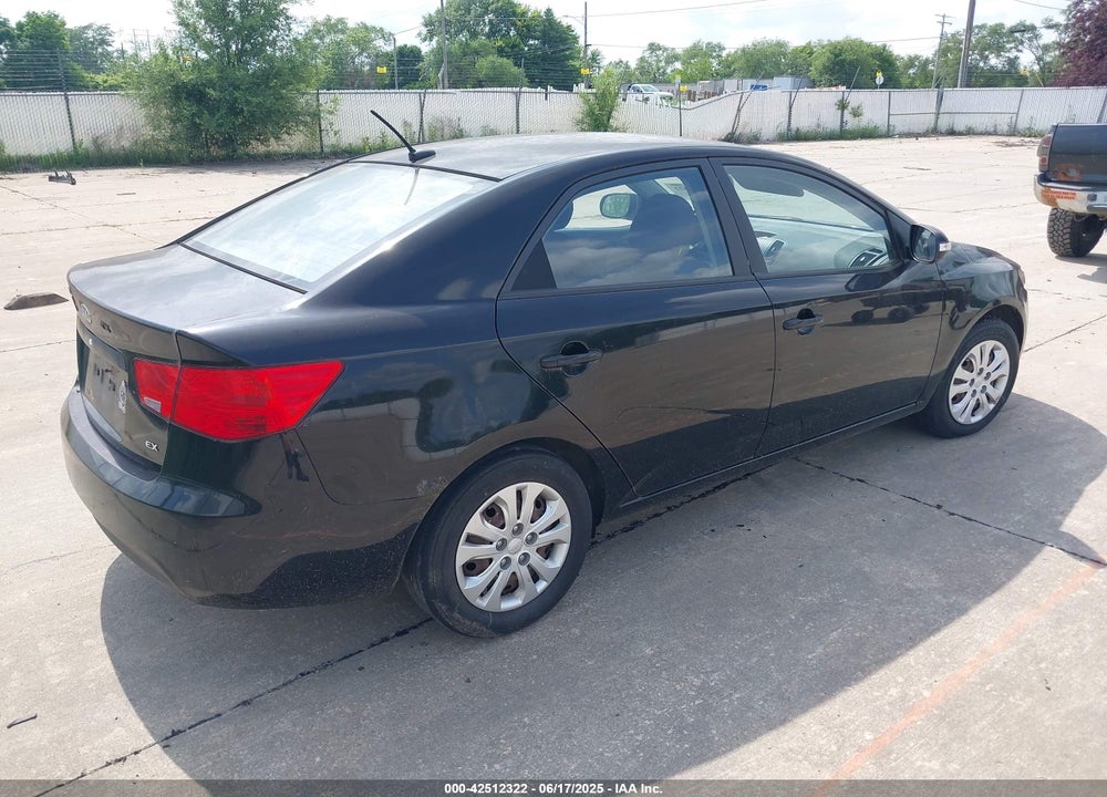 2010 KIA FORTE VIN: KNAFU4A21A5826573