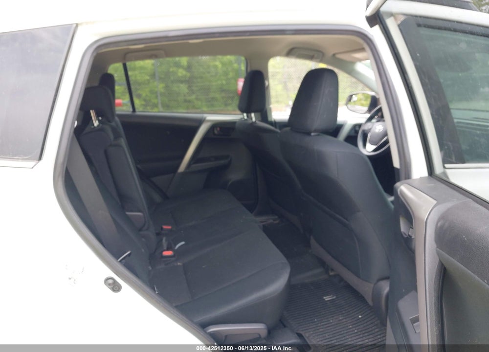2017 TOYOTA RAV4 LE VIN: 2T3BFREVXHW647593