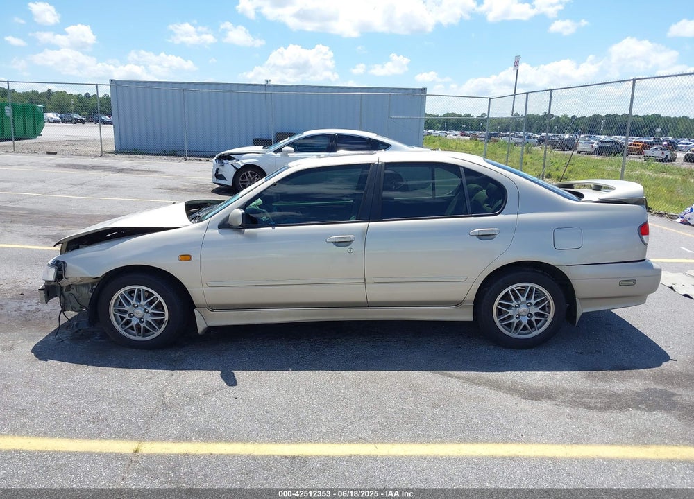 1999 INFINITI G20 VIN: JNKCP11A8XT013575