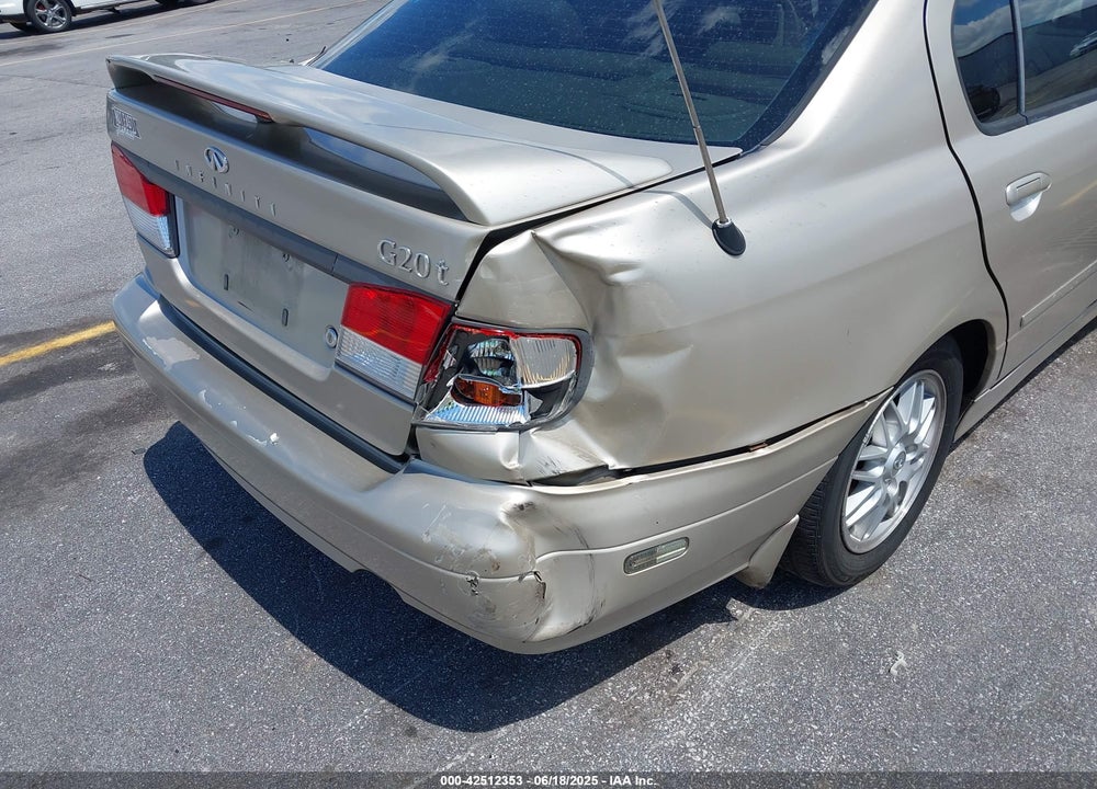 1999 INFINITI G20 VIN: JNKCP11A8XT013575