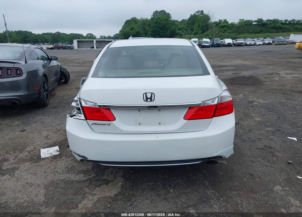 2015 HONDA ACCORD VIN: 1HGCR2F37FA172739