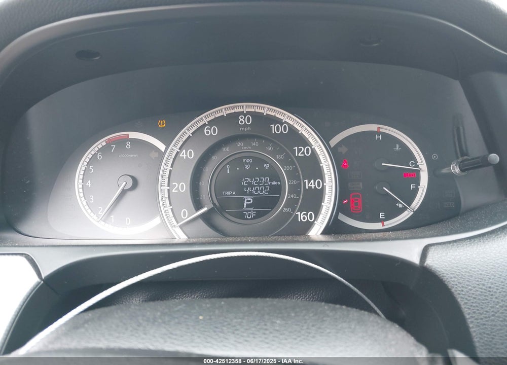 2015 HONDA ACCORD VIN: 1HGCR2F37FA172739