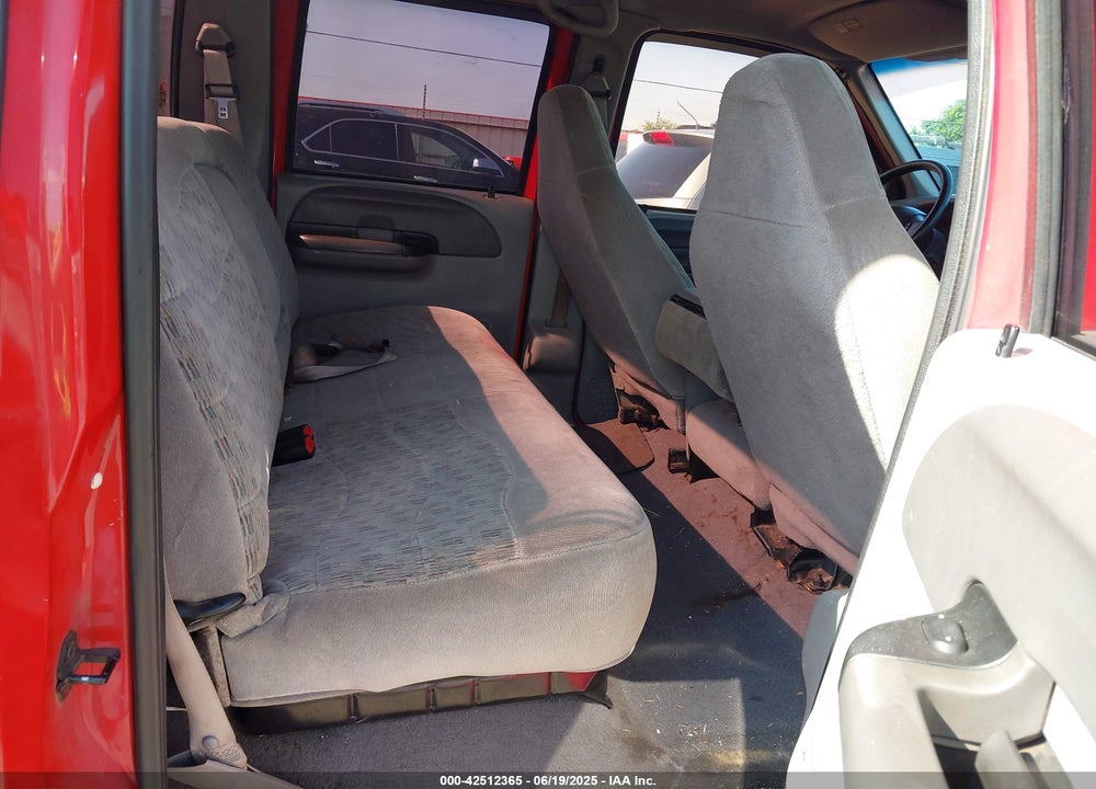 2000 FORD F-350 LARIAT/XL/XLT VIN: 3FTSW30F7YMA33373