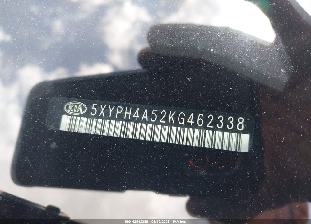 2019 KIA SORENTO 3.3L EX VIN: 5XYPH4A52KG462338