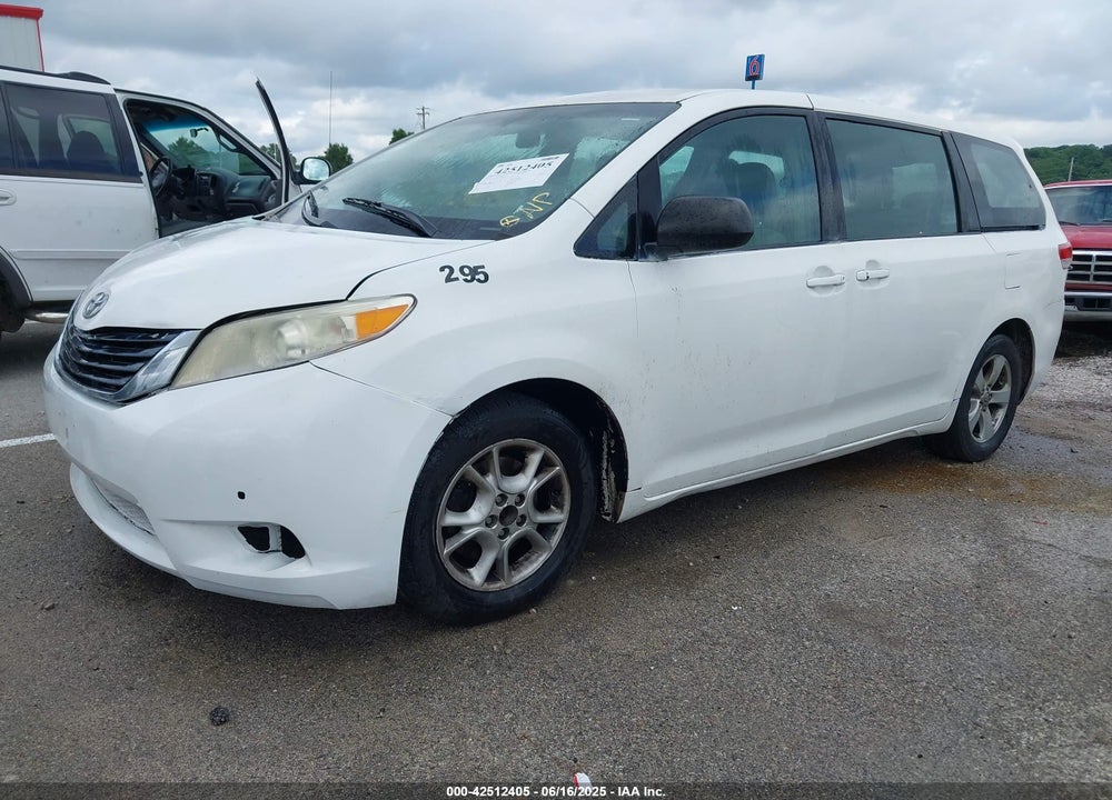 2011 TOYOTA SIENNA VIN: 5TDZK3DCXBS117074