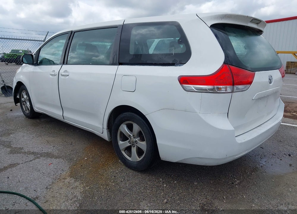 2011 TOYOTA SIENNA VIN: 5TDZK3DCXBS117074
