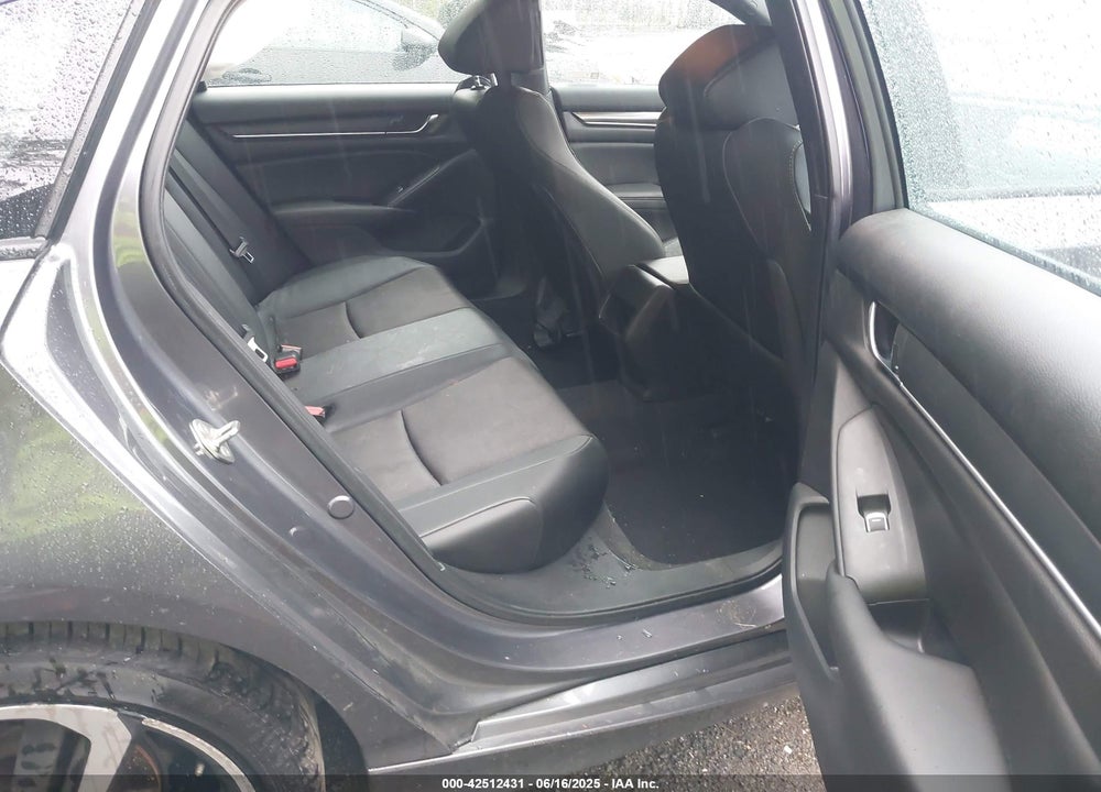 2019 HONDA ACCORD VIN: 1HGCV1F3XKA054328