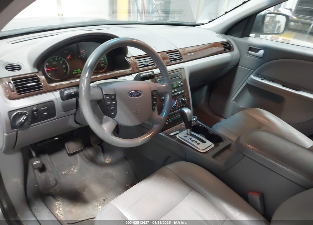2007 FORD FIVE HUNDRED VIN: 1FAFP241X7G109240