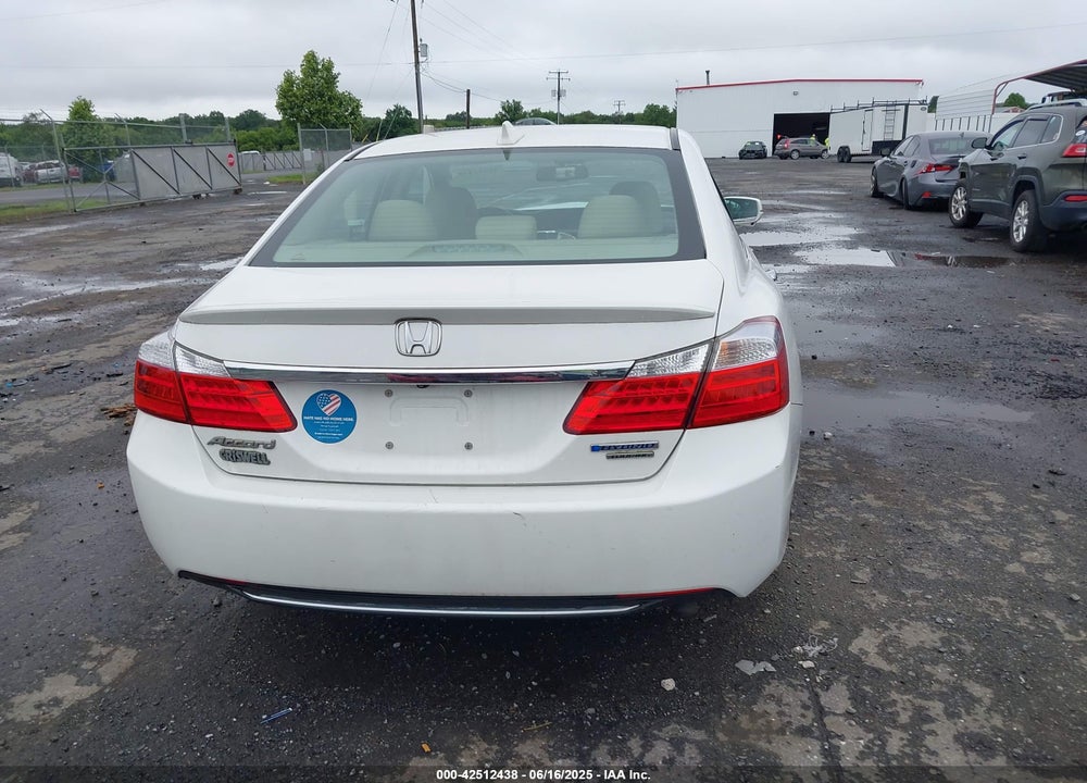 2015 HONDA ACCORD VIN: 1HGCR6F71FA012494
