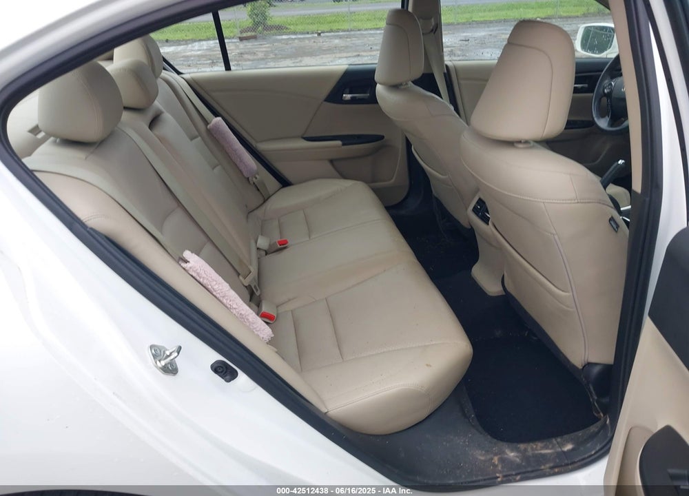 2015 HONDA ACCORD VIN: 1HGCR6F71FA012494
