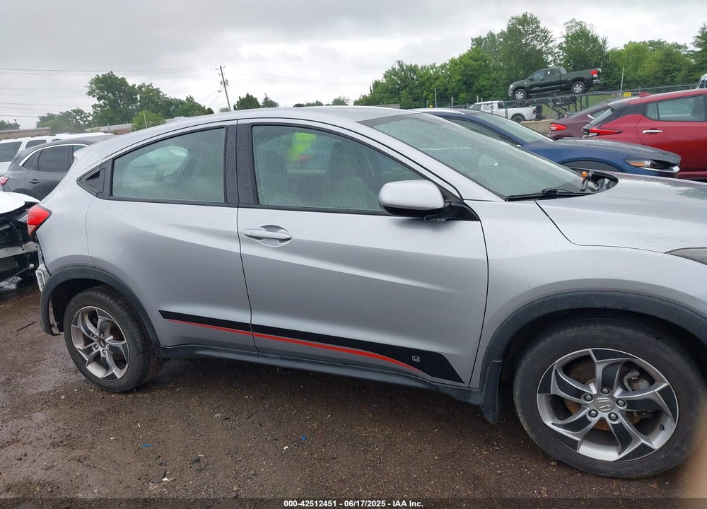 2018 HONDA HR-V VIN: 3CZRU5H38JM708674