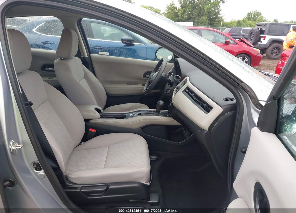 2018 HONDA HR-V VIN: 3CZRU5H38JM708674