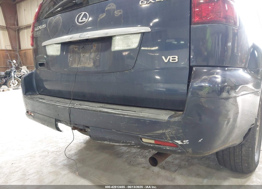 2004 LEXUS GX 470 VIN: JTJBT20X440040027