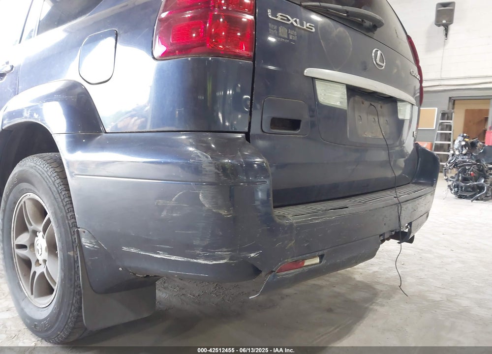 2004 LEXUS GX 470 VIN: JTJBT20X440040027