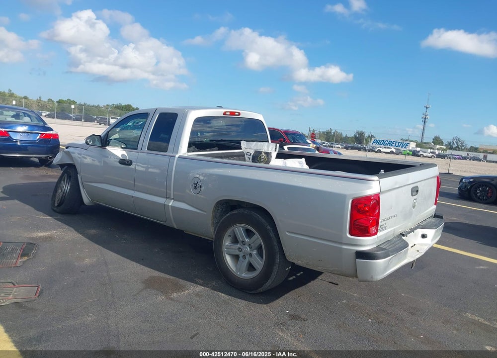 2007 DODGE DAKOTA VIN: 1D7HE42KX7S127725