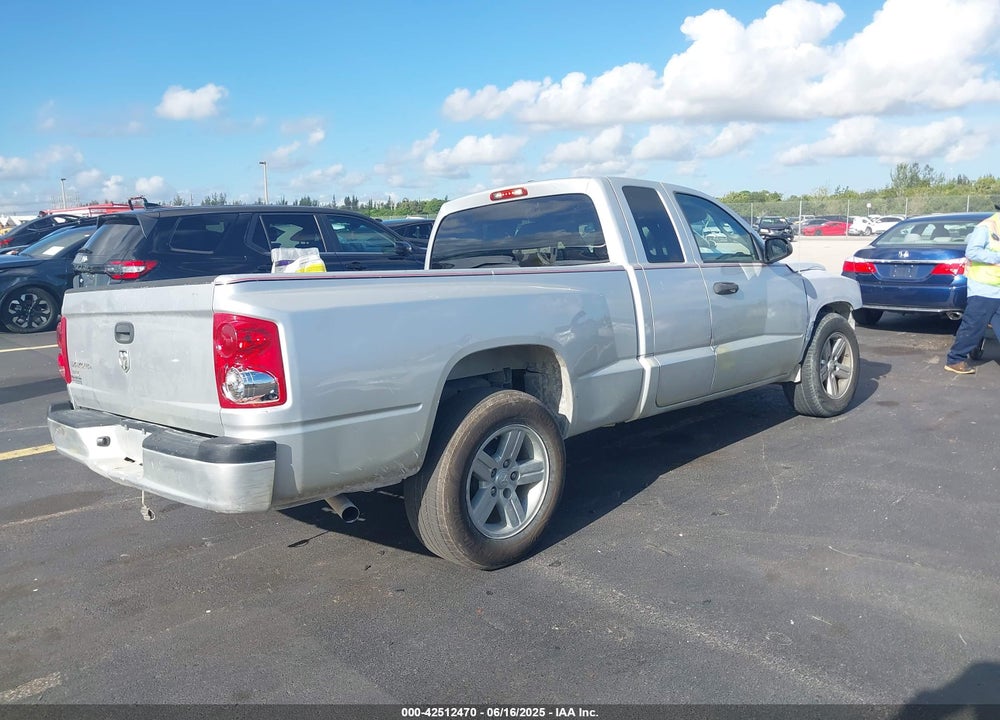 2007 DODGE DAKOTA VIN: 1D7HE42KX7S127725