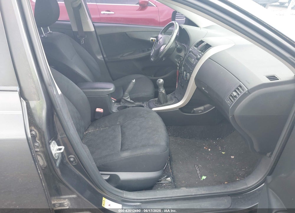 2009 TOYOTA COROLLA S VIN: 2T1BU40E69C104933
