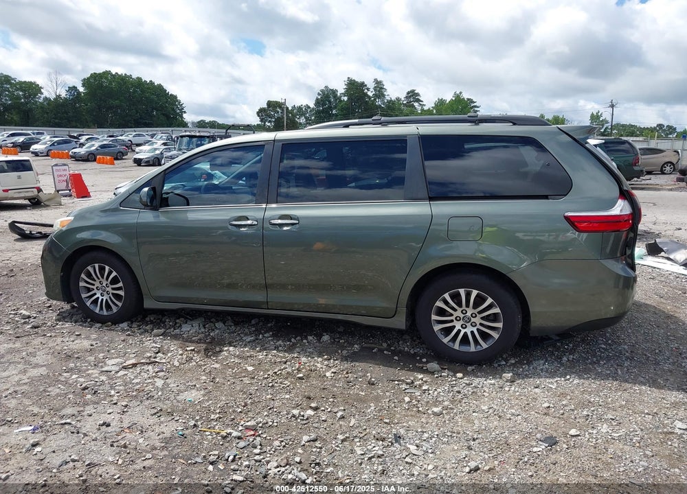 2019 TOYOTA SIENNA XLE 8 PASSENGER VIN: 5TDYZ3DC4KS994778