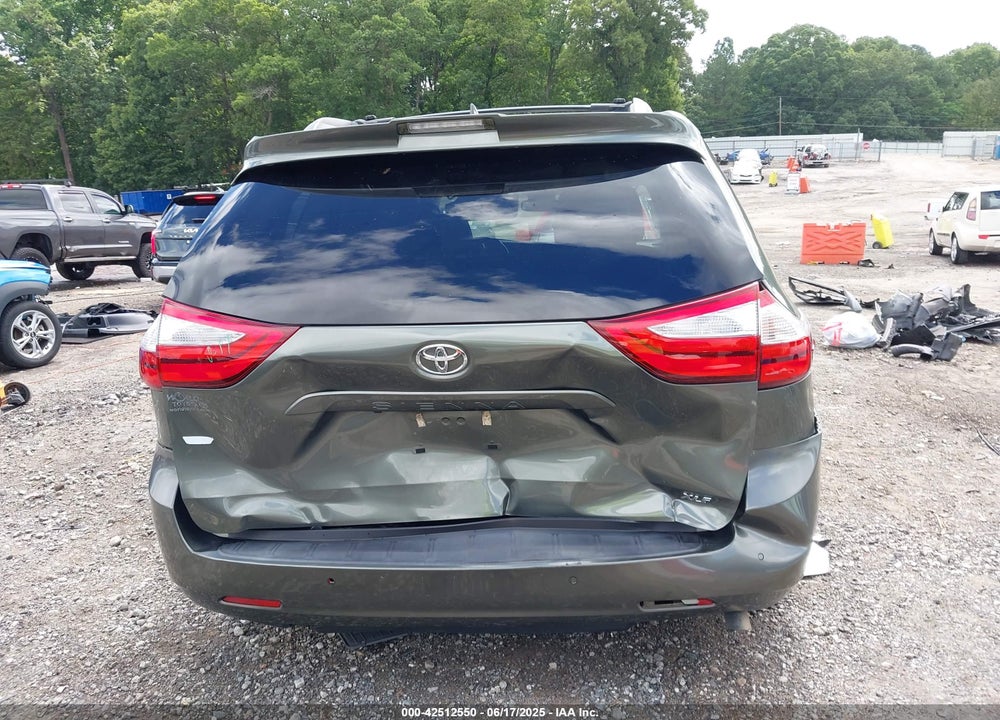 2019 TOYOTA SIENNA XLE 8 PASSENGER VIN: 5TDYZ3DC4KS994778