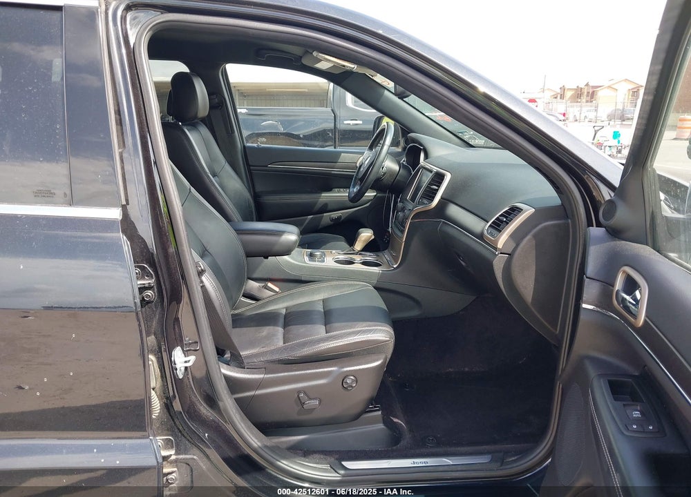 2016 JEEP GRAND CHEROKEE VIN: 1C4RJFBGXGC303667