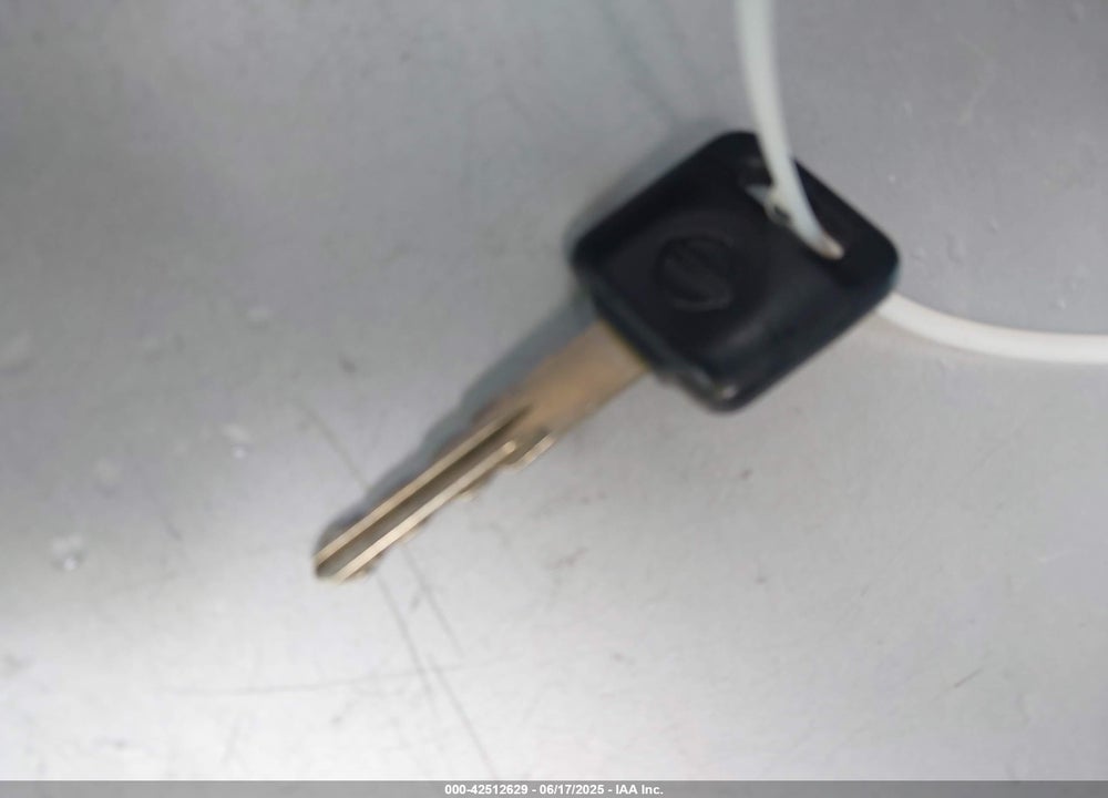 2006 NISSAN TITAN XE VIN: 1N6BA07A96N566056