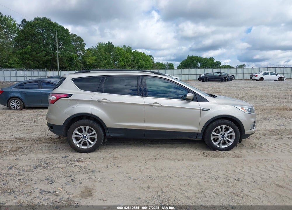2017 FORD ESCAPE SE VIN: 1FMCU0GD7HUC42813