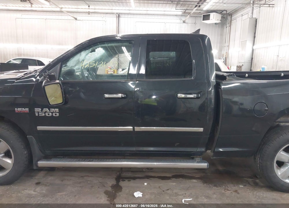 2016 RAM 1500 VIN: 1C6RR7GT3GS282369