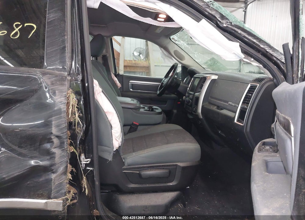 2016 RAM 1500 VIN: 1C6RR7GT3GS282369