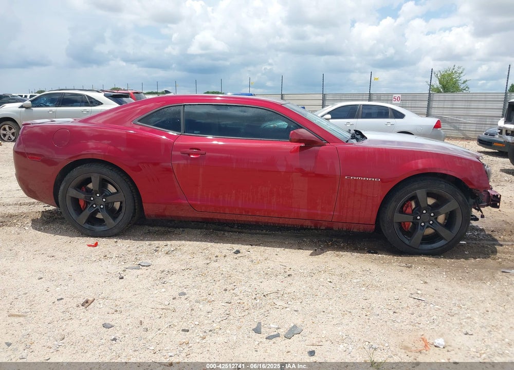 2011 CHEVROLET CAMARO VIN: 2G1FK1EJ2B9100842