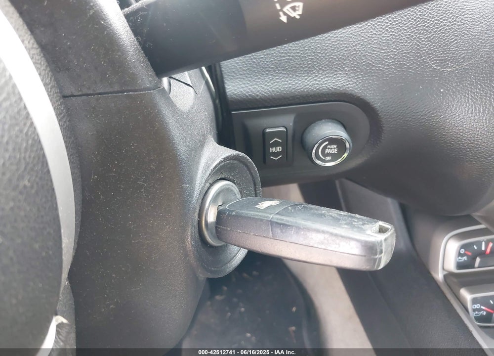 2011 CHEVROLET CAMARO VIN: 2G1FK1EJ2B9100842
