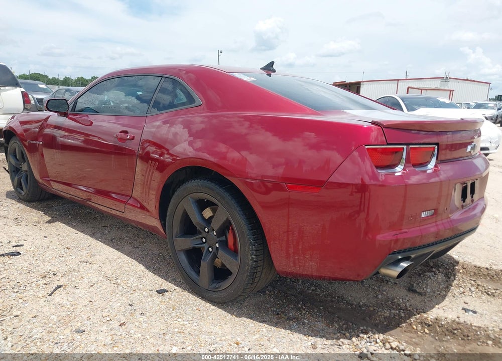 2011 CHEVROLET CAMARO VIN: 2G1FK1EJ2B9100842