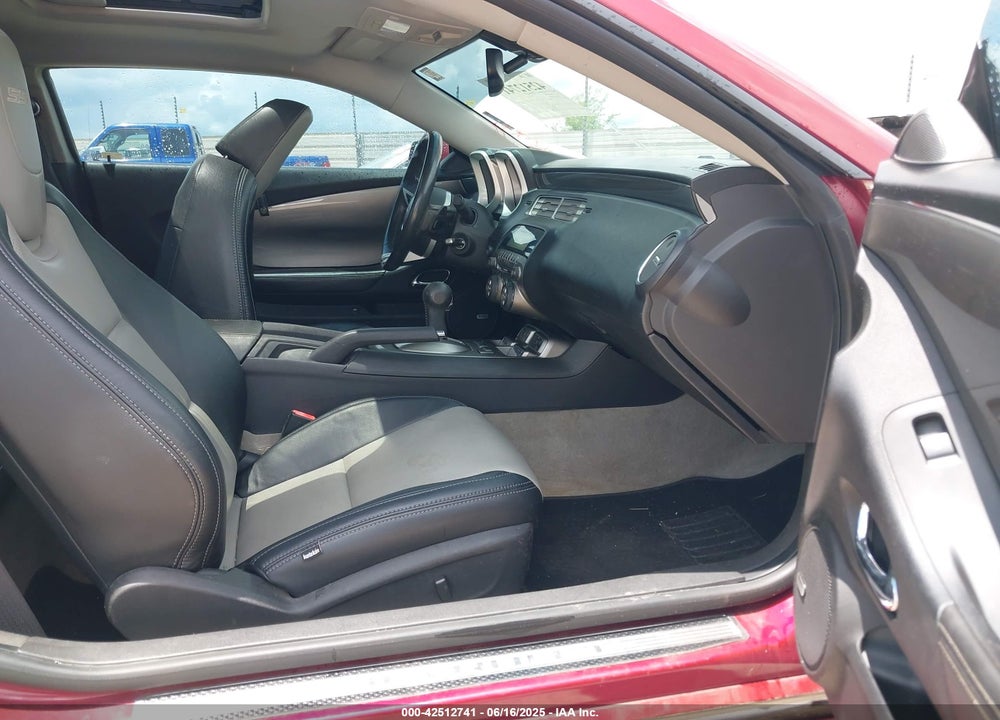 2011 CHEVROLET CAMARO VIN: 2G1FK1EJ2B9100842