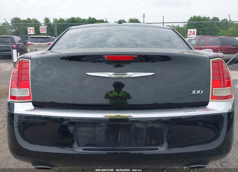 2014 CHRYSLER 300 VIN: 2C3CCAAGXEH239990