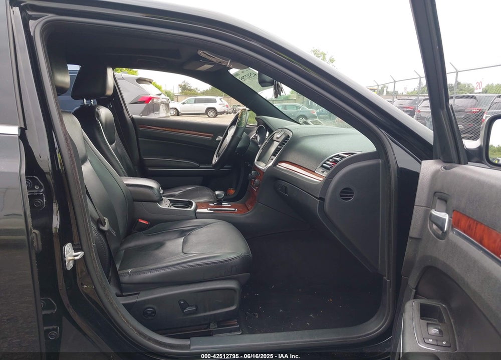 2014 CHRYSLER 300 VIN: 2C3CCAAGXEH239990