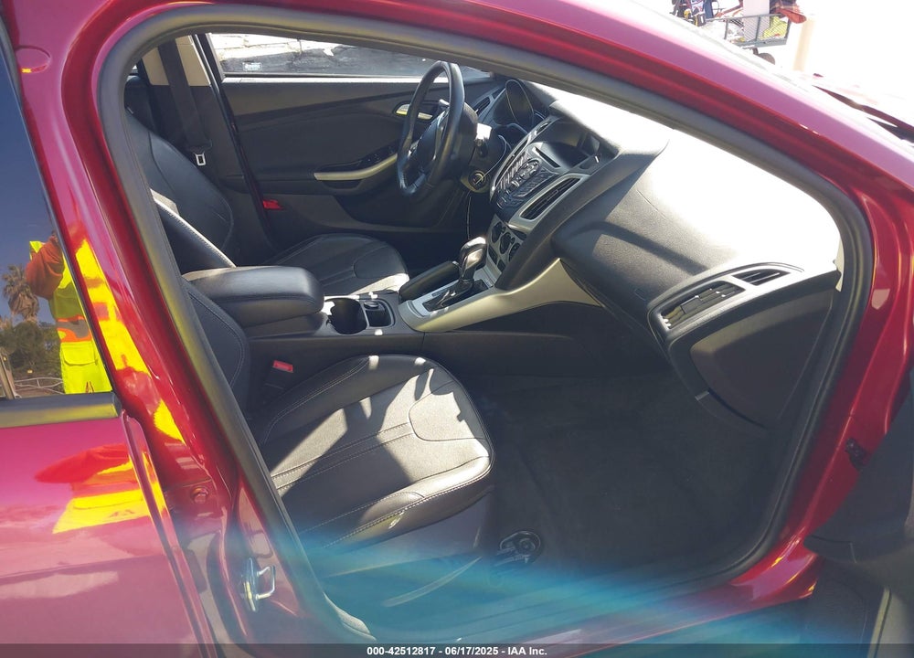 2014 FORD FOCUS SE VIN: 1FADP3K20EL185921