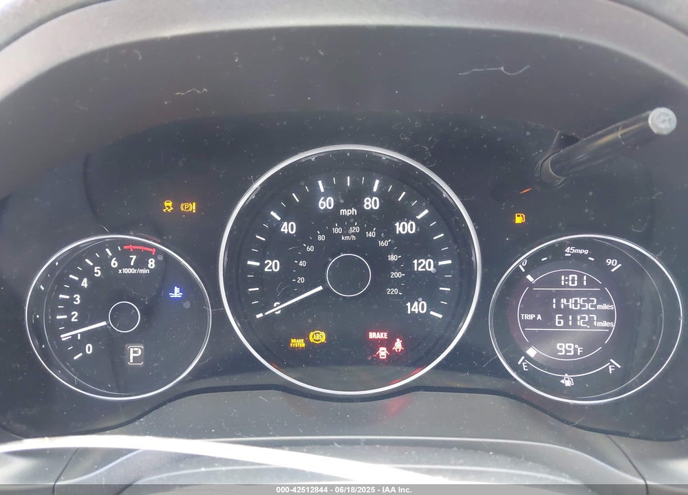 2018 HONDA HR-V VIN: 3CZRU5H39JM720137