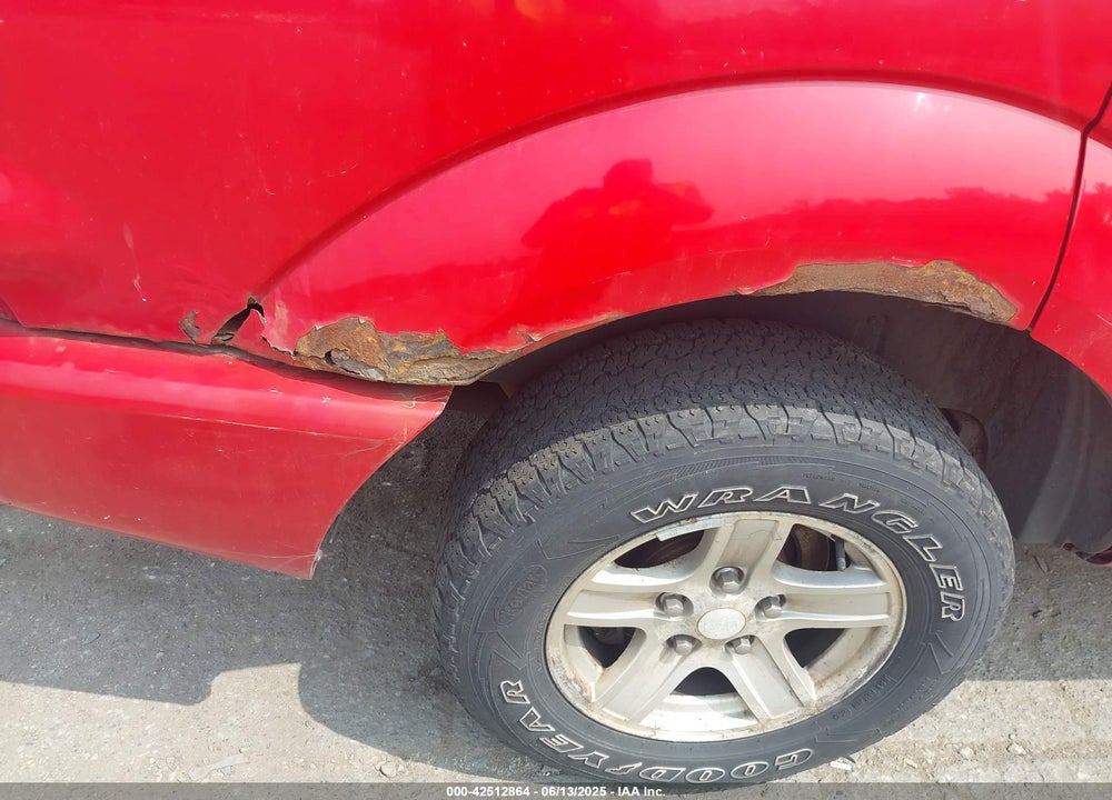 2004 DODGE DURANGO SLT VIN: 1D4HB48N04F170255