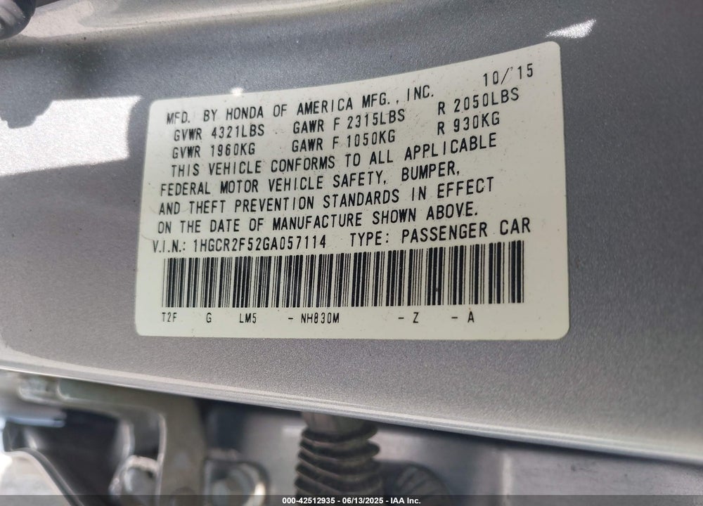 2016 HONDA ACCORD VIN: 1HGCR2F52GA057114